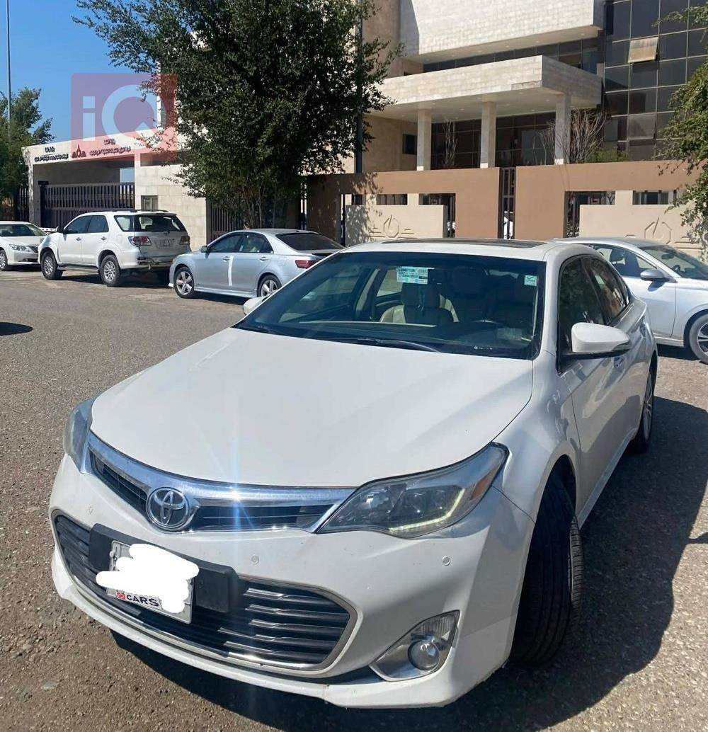 تويوتا أفالون